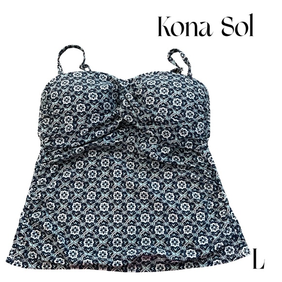 Kona Sol Other - Kona Sol Navy and White Floral Tankini Top